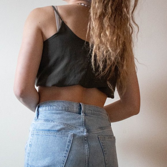 Flared Croptop - Picture 2 of 2